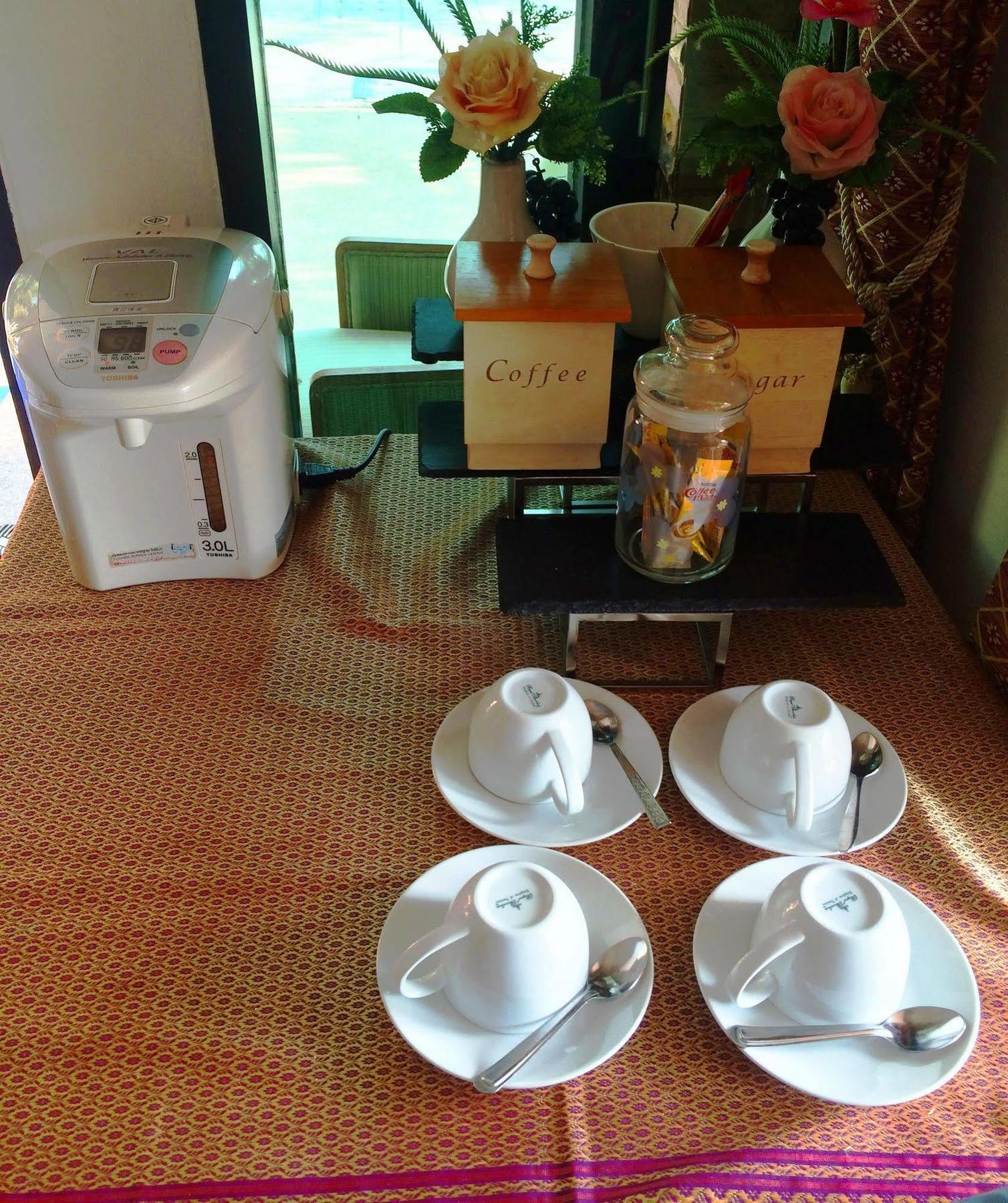 Hotel Baan Paan HHQ Zewnętrze zdjęcie